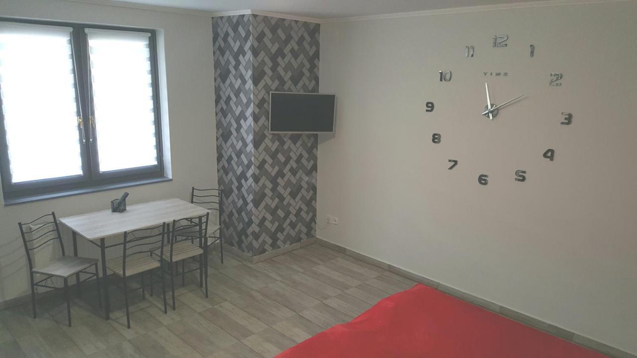 Illaberek Apartmanok Hajdúszoboszló Exteriör bild